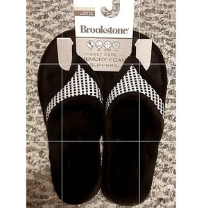 Brookstone Memory Foam Thong Slippers